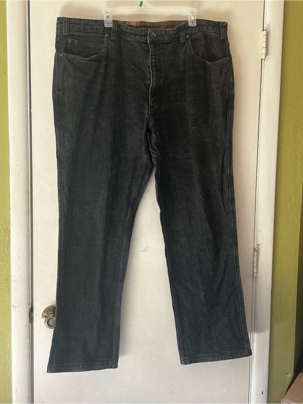 Duluth Trading Co Black Straight-Leg Men's Jeans
